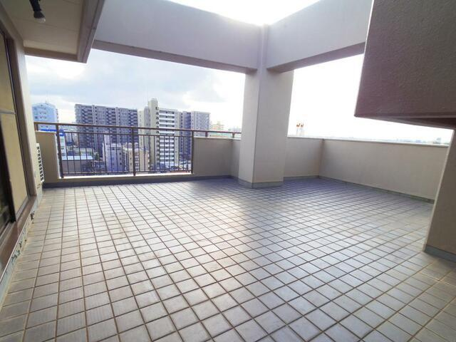 紀伊国屋マンションのロビー| 
