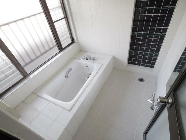 紀伊国屋マンションの浴室| 