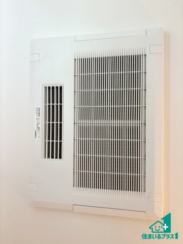 ●天理市柳本町　第7期　新築一戸建ての冷暖房・空調設備|四季を通して快適なバスライフをお手伝いする浴室暖房乾燥機！浴室の乾燥・暖房・涼風・換気はもちろん、２４時間換気にも対応！