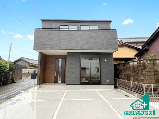 ●天理市柳本町　第7期　新築一戸建ての外観|お客様に長く安心して住んでいだだける事にこだわった家づくり！住んでからのアフターサービスにもしっかりと取り組んでいます！