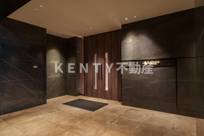 【ロビー】 | ＬａＳａｎｔｅ池田山 | ゆとりのあるロビーです