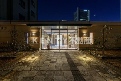 【エントランス】 | ＬａＳａｎｔｅ池田山 | 落ち着いたエントランスです