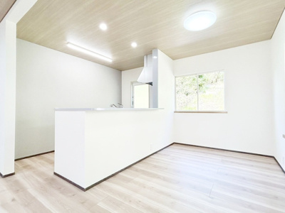 【洋室】 | 中古一戸建　いの町天王南１丁目 | リフォーム中です