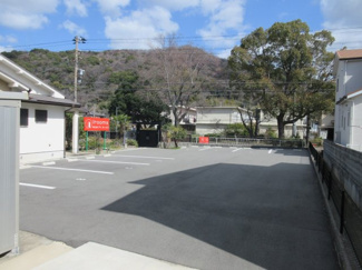 【駐車場】