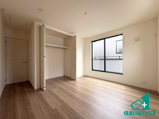 ●天理市柳本町　第7期　新築一戸建ての洋室|シンプルな洋室は、自分好みのインテリアが楽しめます♪ご家族とインテリアや家具を選びに行くのは入居時の醍醐味の一つです。ぜひお楽しみください♪