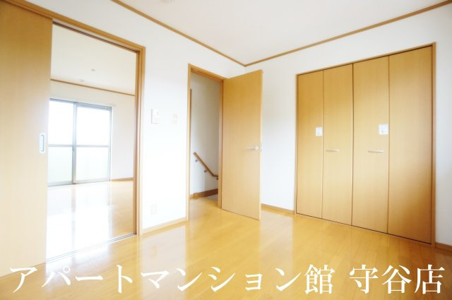シャルドミールの寝室