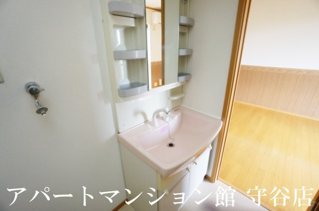 シャルドミールの独立洗面台