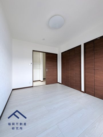 東区若宮２丁目　戸建ての洋室