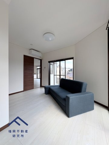 東区若宮２丁目　戸建ての居間・リビング