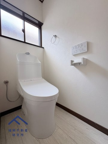 東区若宮２丁目　戸建てのトイレ