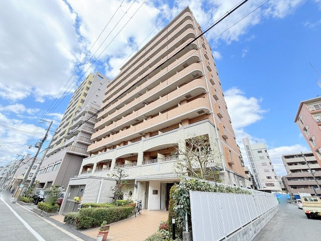 オーキッドレジデンス塚本の外観