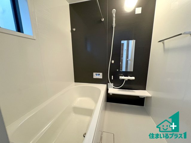●19(土)～23(水)現地案内可能！　天理市柳本町　全3邸の浴室