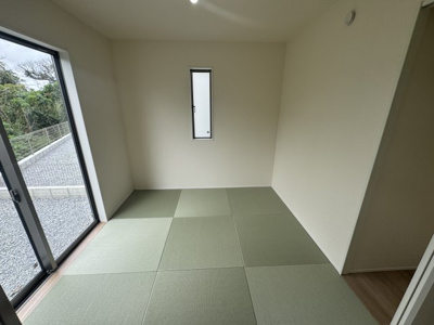 【和室】 | 南城市玉城糸数4期（全2棟）ラスト2号棟 | 2号棟　和洋室4.5帖＋収納付き♪