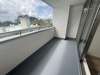 【バルコニー】 | 南城市玉城糸数4期（全2棟）ラスト2号棟 | 2号棟　インナーワイドバルコニー♪
