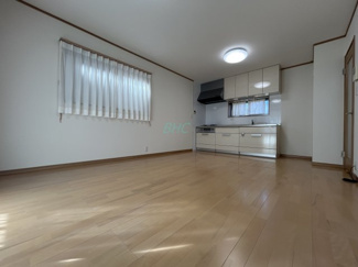 【居間・リビング】 | 北大路２丁目 | 上質な時間を育む暮らしのメインステージ。寛ぎとコミュニケーションを育む居心地のよい場所。