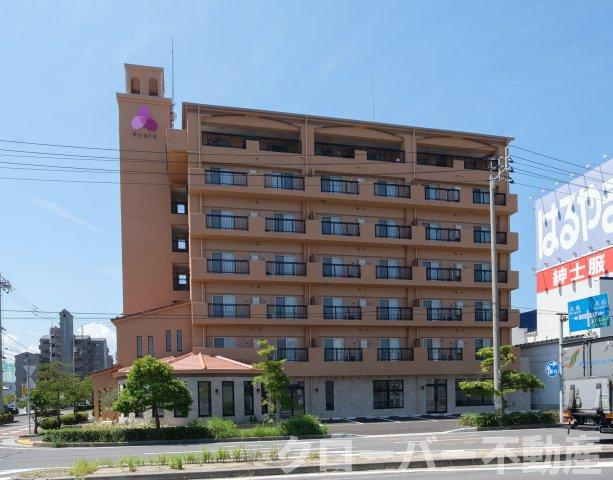 ルークロエの外観