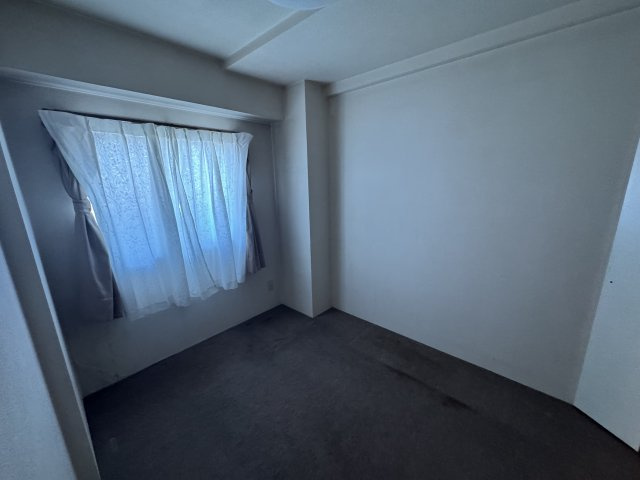 -三丁目不動産- コンフォート籠原　深谷市東方町5丁目　の洋室
