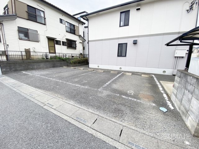 パティオの駐車場|敷地内駐車場！