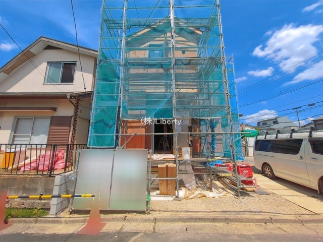 取手市新取手2丁目　新築戸建の前面道路含む現地写真