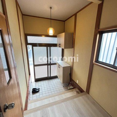 枚方市香里園町　リノベ貸家の玄関