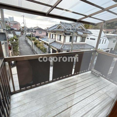 枚方市香里園町　リノベ貸家のバルコニー