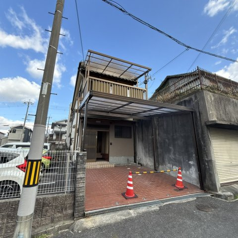 枚方市香里園町　リノベ貸家の外観