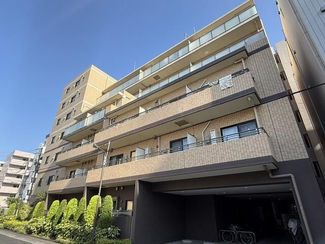 ローヤルマンションの外観