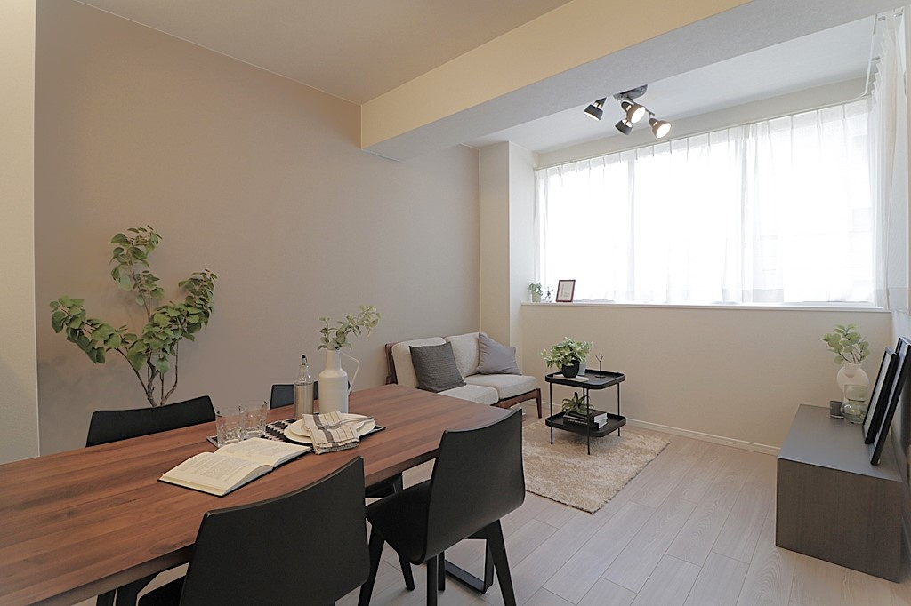 イートピア長堀橋シエルクレールの居間・リビング