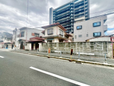 【前面道路含む現地写真】 | 駒川１丁目　売土地 | 【個性あふれる住まいを実現できる「建築条件無の売土地」です】