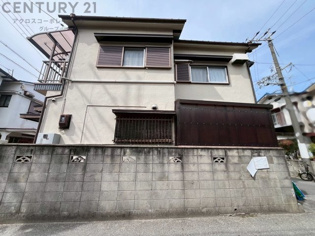 鴻池周辺はスーパーや生活施設が点在しており、日常生活の買い物が便利です。