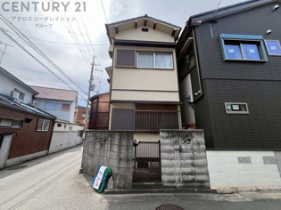 バス便を利用してJR伊丹駅・阪急伊丹駅へアクセス可能。伊丹市自体が大阪・神戸への移動に便利な立地です。