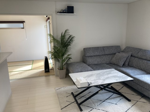 我孫子市高野山　中古戸建ての居間・リビング