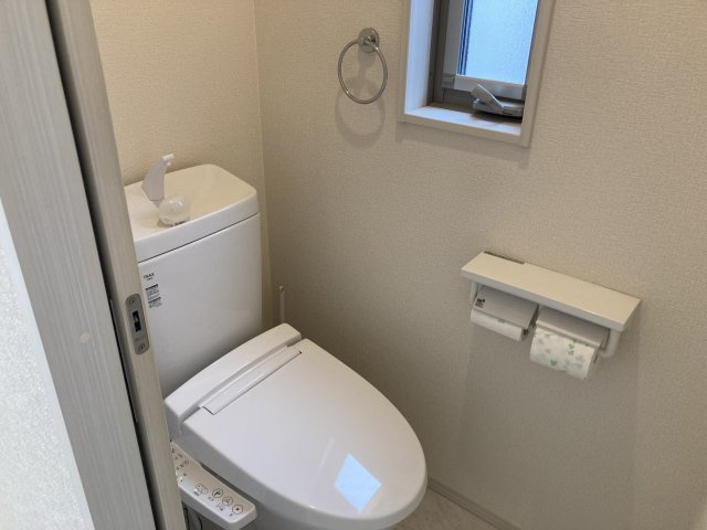 我孫子市高野山　中古戸建てのトイレ