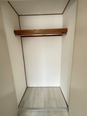府中市清水が丘１丁目の賃貸マンションの収納