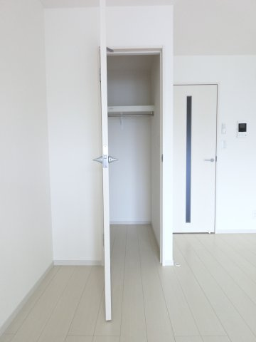 ヴィラ原木中山の収納