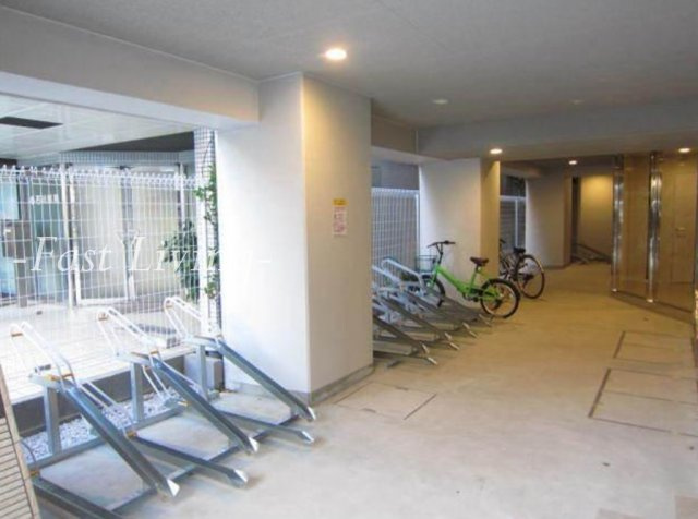 リヴシティ文京春日の駐車場