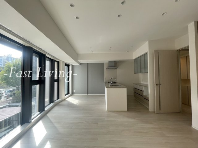 ザ・パークハビオ市ヶ谷イーストの居間・リビング