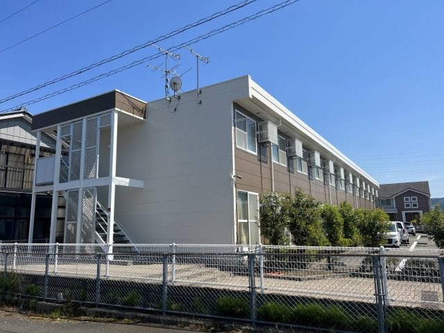 レオパレスポインセチアの外観|外観もきれいです