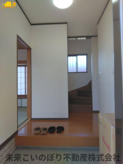 【玄関】 | 戸建 久喜市除堀 | 明るい玄関です