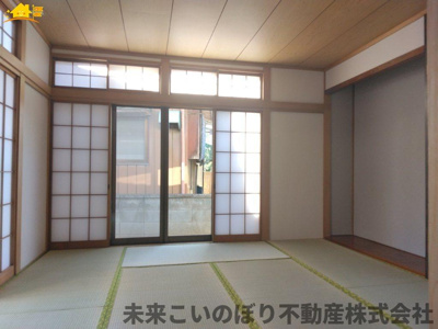 【和室】 | 戸建 久喜市除堀 | 家事の合間にちょっとひと休み♪足をのばして寛げる和室♪客間やキッズスペースにも最適です♪