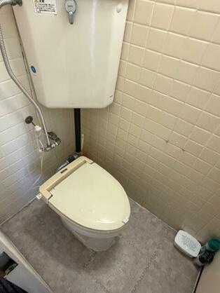 中台工業伊東マンション第1別館のトイレ