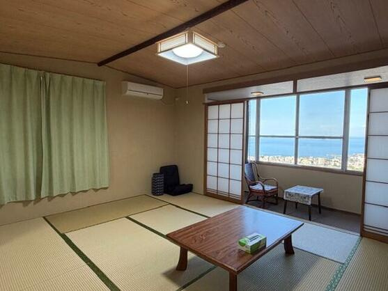 中台工業伊東マンション第1別館の和室