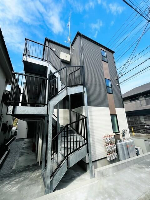 横浜市保土ケ谷区西谷４丁目のアパートの外観