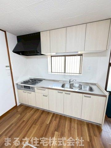 高岡町下倉永　中古平屋のキッチン