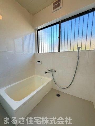高岡町下倉永　中古平屋の浴室
