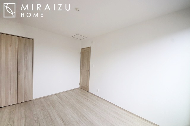 【寝室】 | 平日・休日問わず、いつでもご見学が出来ます♪☆実際に見て、触れて感じる安心のお住まい探しを体験して下さい♪☆物件情報だけでなく、地域の特色などなどエリア情報もお伝え出来たら嬉しいです♪