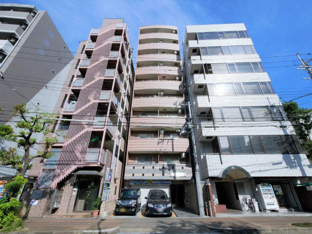ルミエール新大阪の外観