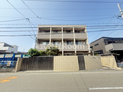 【外観】 | LifeArt | 毎日通るエントランスはこのようになっています