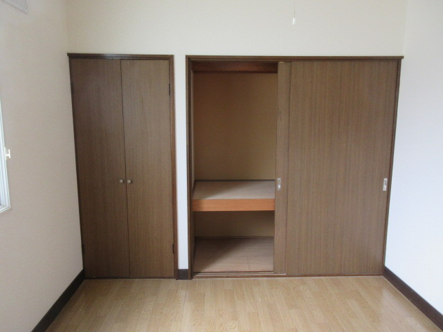 エスレイア西町の収納