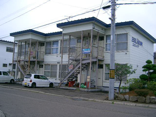 エスレイア西町の外観
